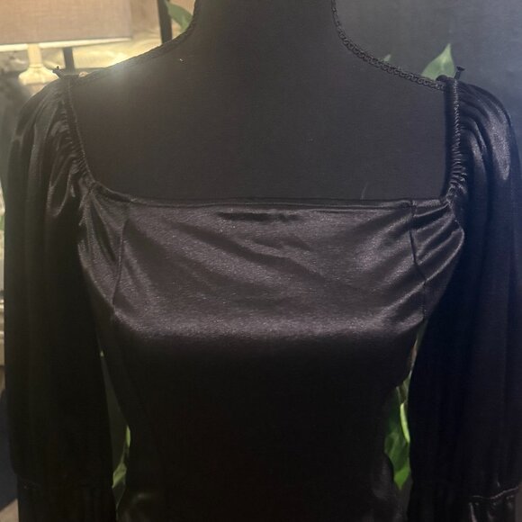 Fashion Nova I like Me Better Top - Picture 2 of 5